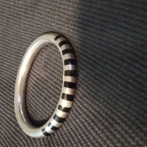 Bangle bracelet? TN-F7 Mexico 950